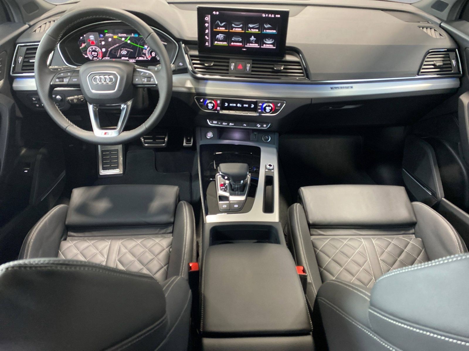Audi Q5 40 TDI q. S line - Samsaru's Car Outlet