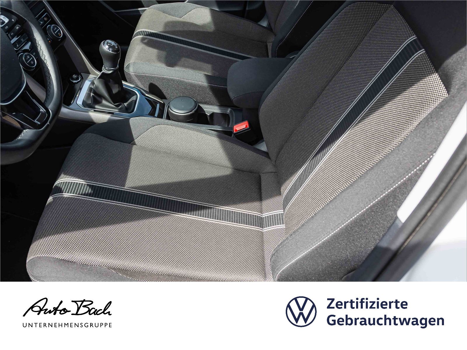 Volkswagen T-Roc 1.0 TSI Style - Samsaru's Car Outlet
