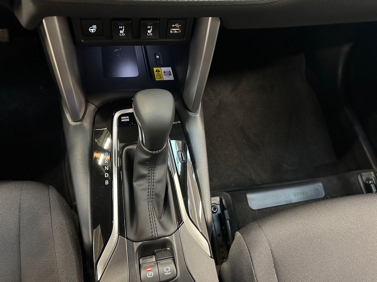 Toyota Corolla Cross 2.0 Hybrid Team D + Premiumpaket