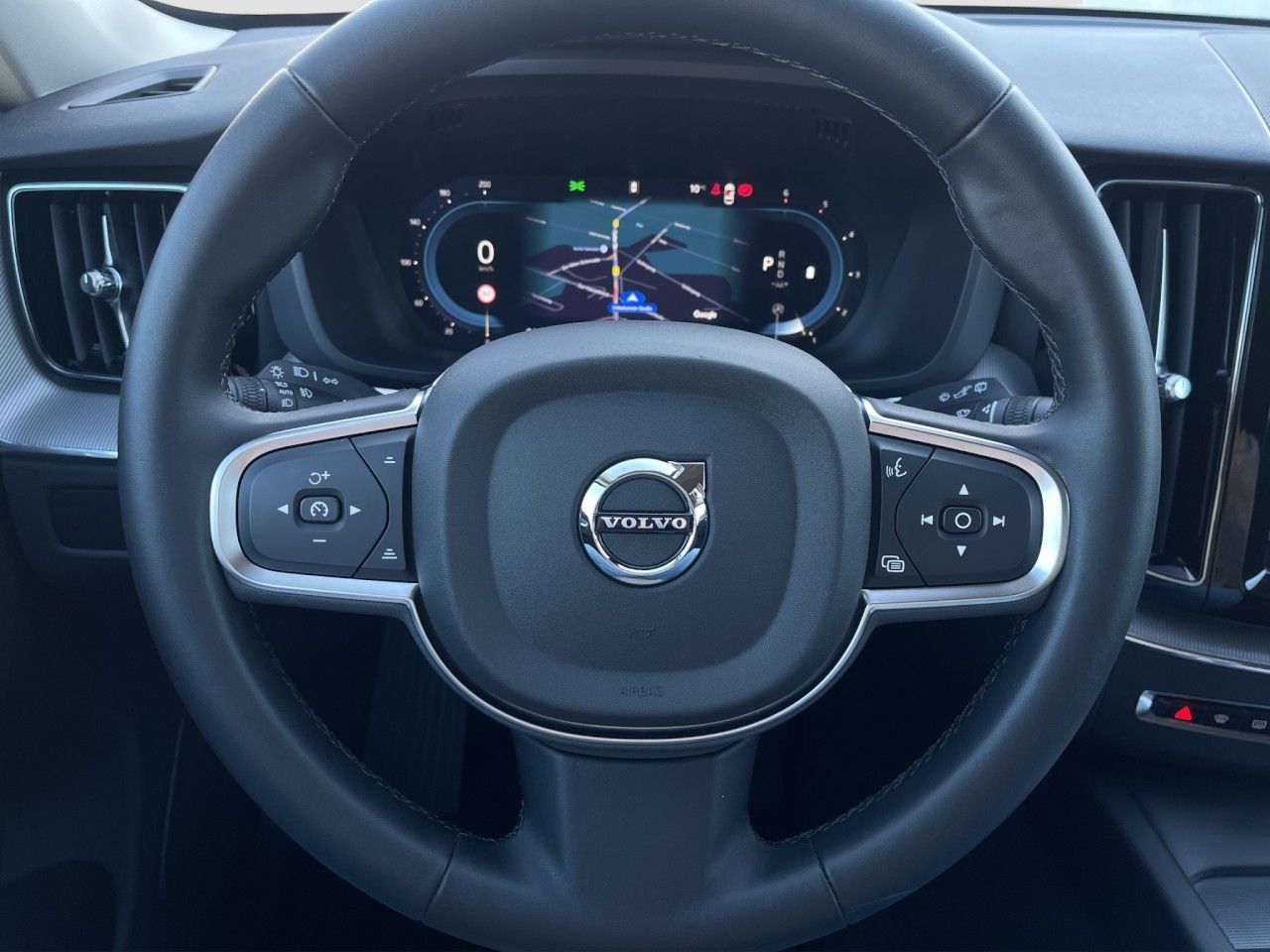 Volvo XC60 B4 Core/Leder/Navi/LED/BLIS/4xSHZ/hzb.LK