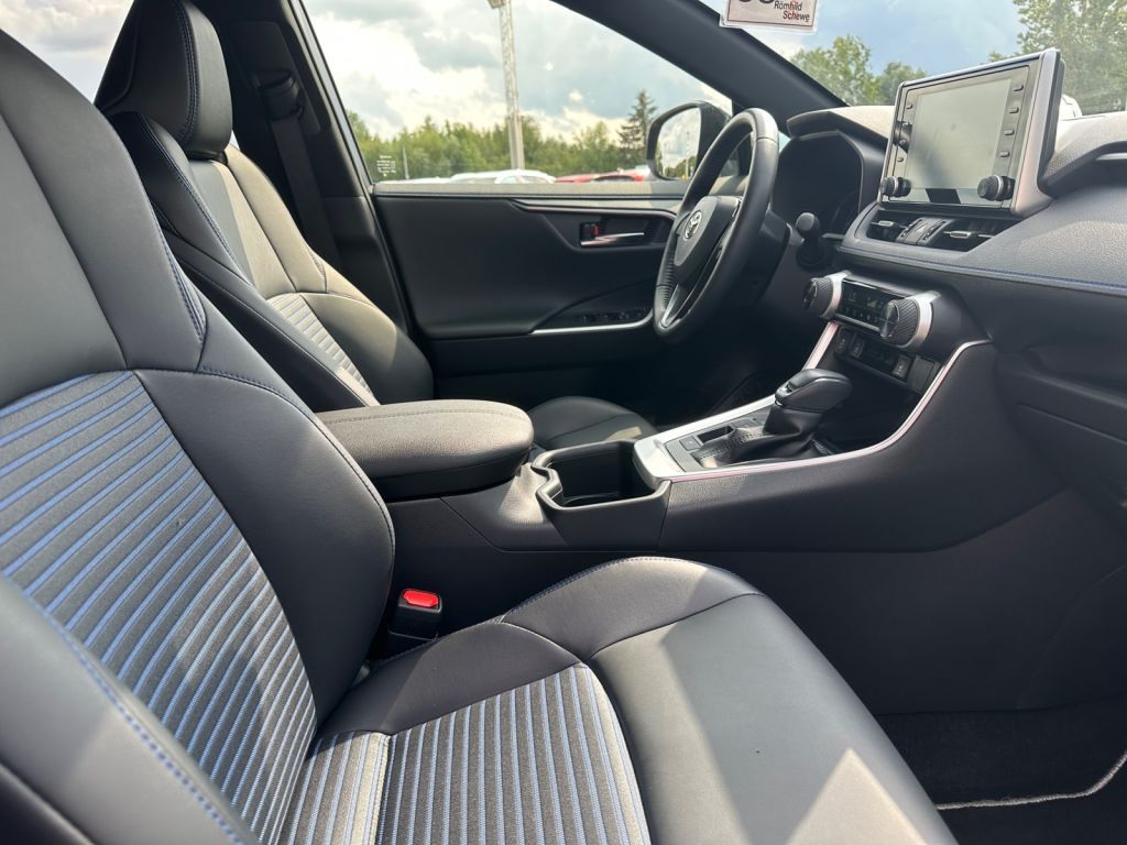 Toyota RAV 4 2.5 4x2 Hybrid Style - Samsaru's Car Outlet