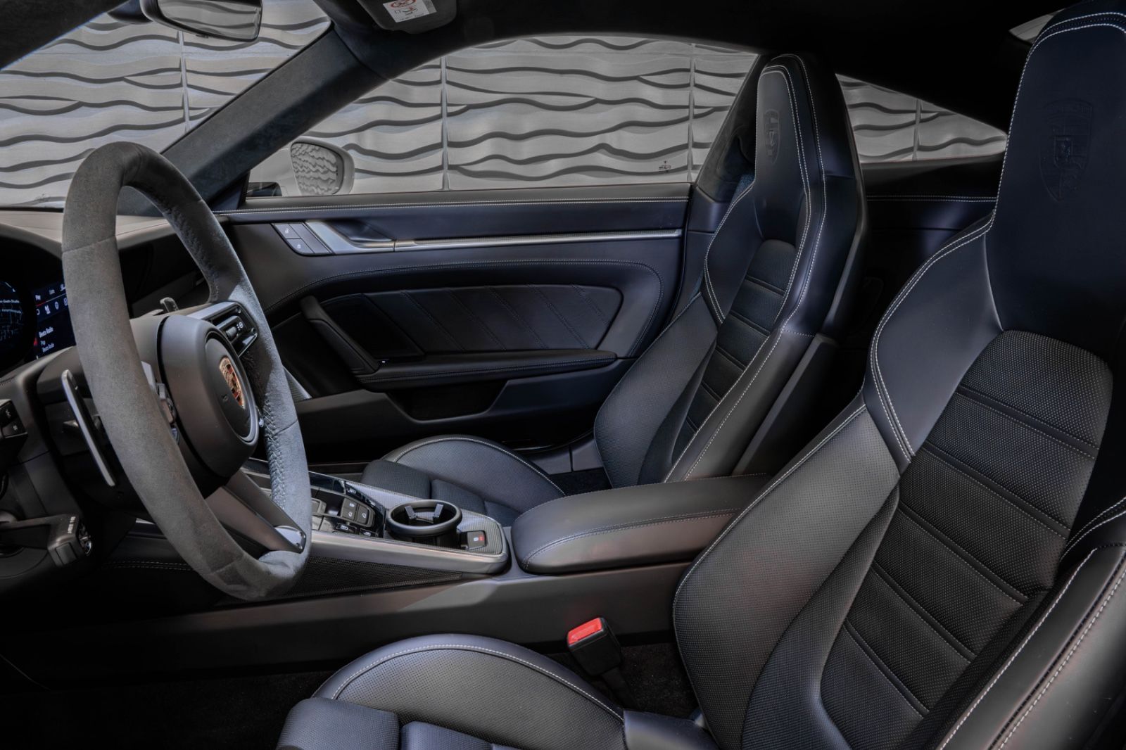 Porsche 911 Turbo S - Samsaru's Car Outlet
