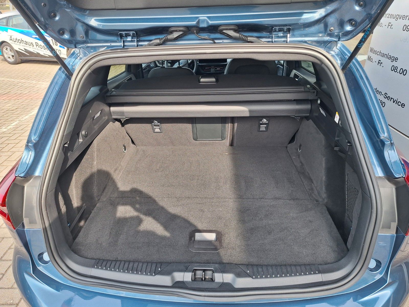 Ford Focus Turnier ST-Line X AHK NAVI LED PDC RFK LMF