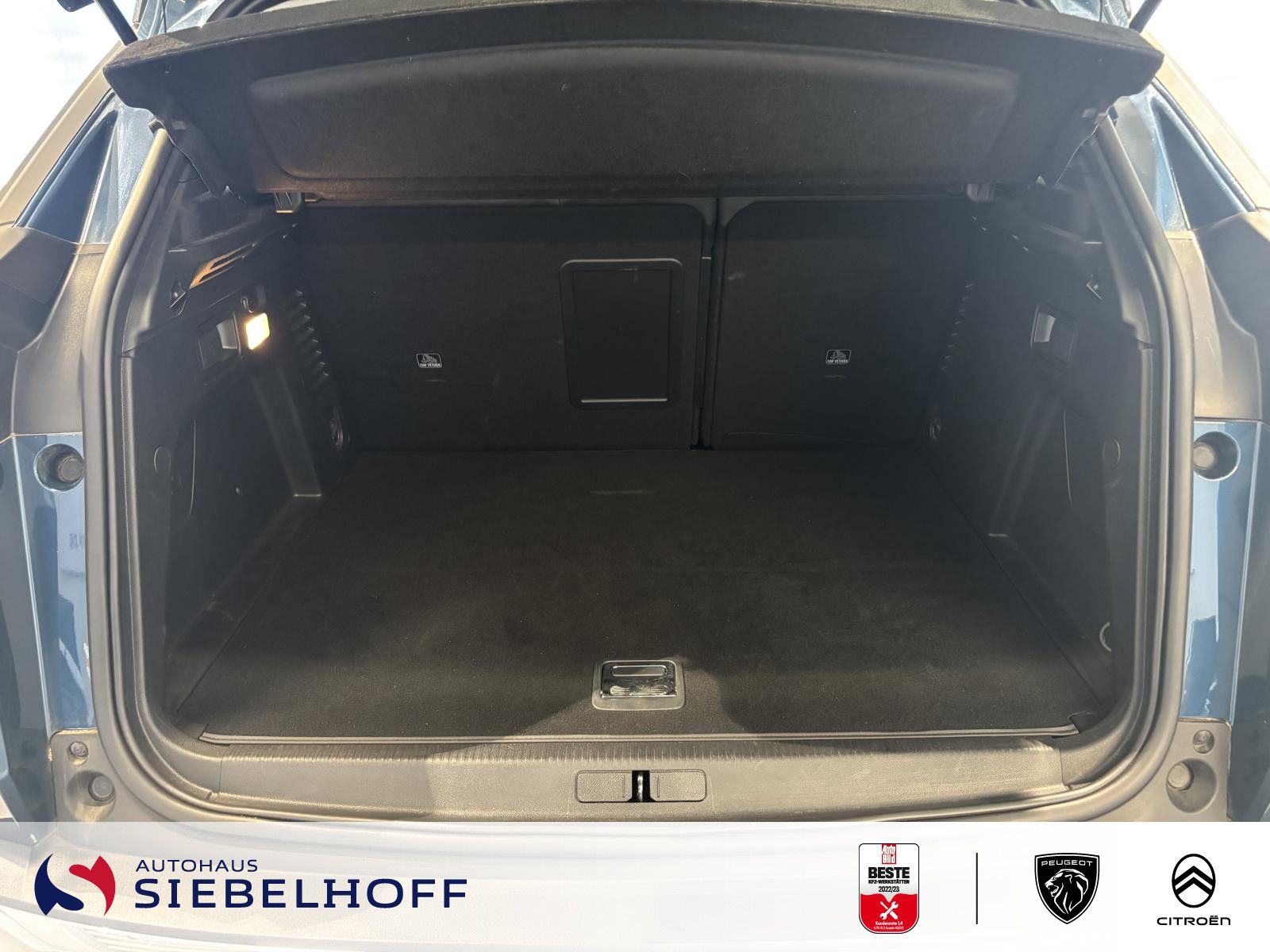 Peugeot 3008 Allure Hybrid 225 e-EAT8