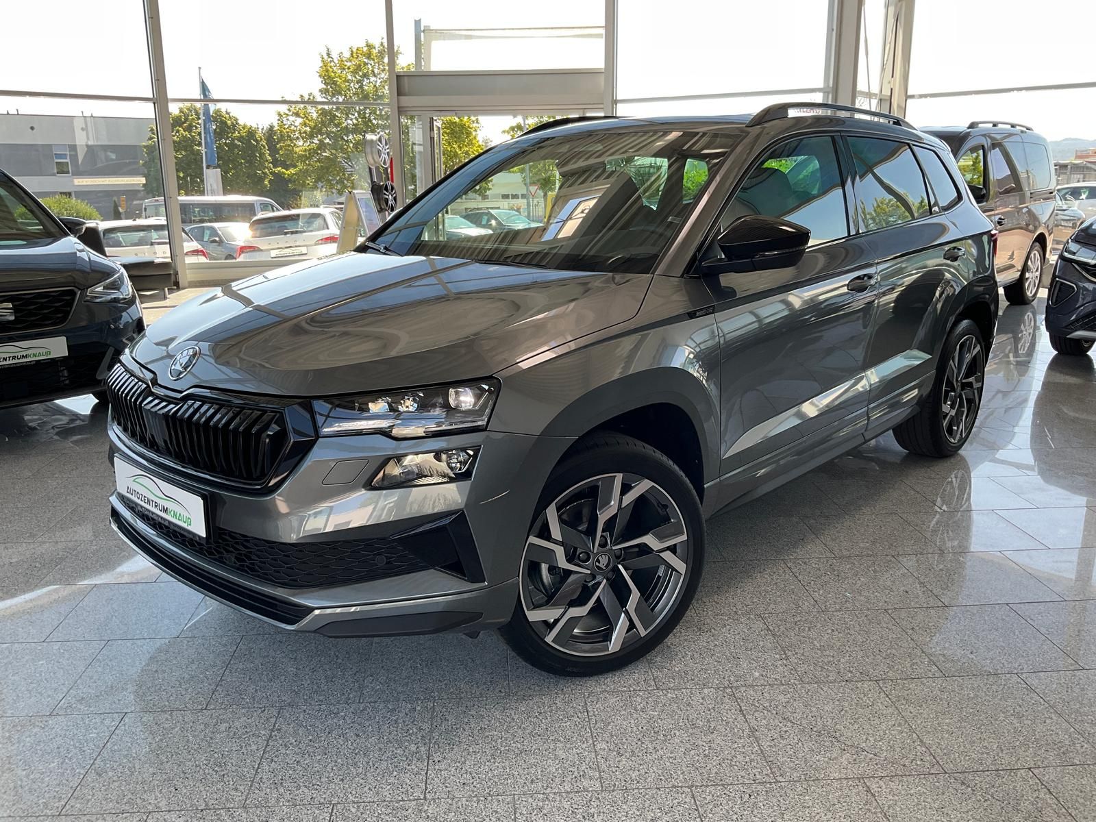 Skoda Karoq 2.0TSI Sportline 4x4 5JGarantie AHK StHz P