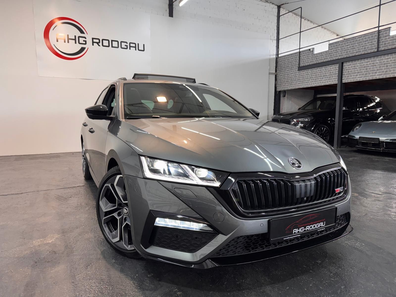 Skoda RS 4x4 PANO/HUD/360°/AHK/MASS/AMB/ACC/TRA.P.