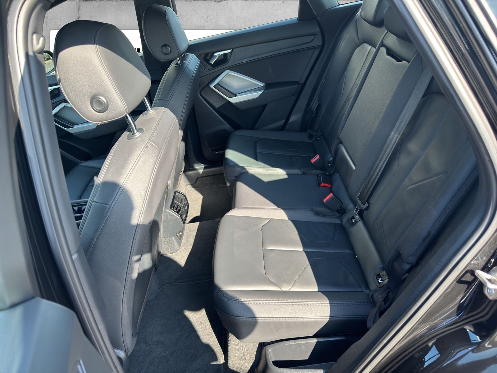 Audi Q3 45 TFSI quattro - Samsaru's Car Outlet
