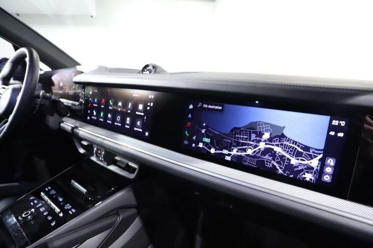 Porsche Cayenne E-Hybrid 470HP PANO 22" PASS-DISPLAY VAT