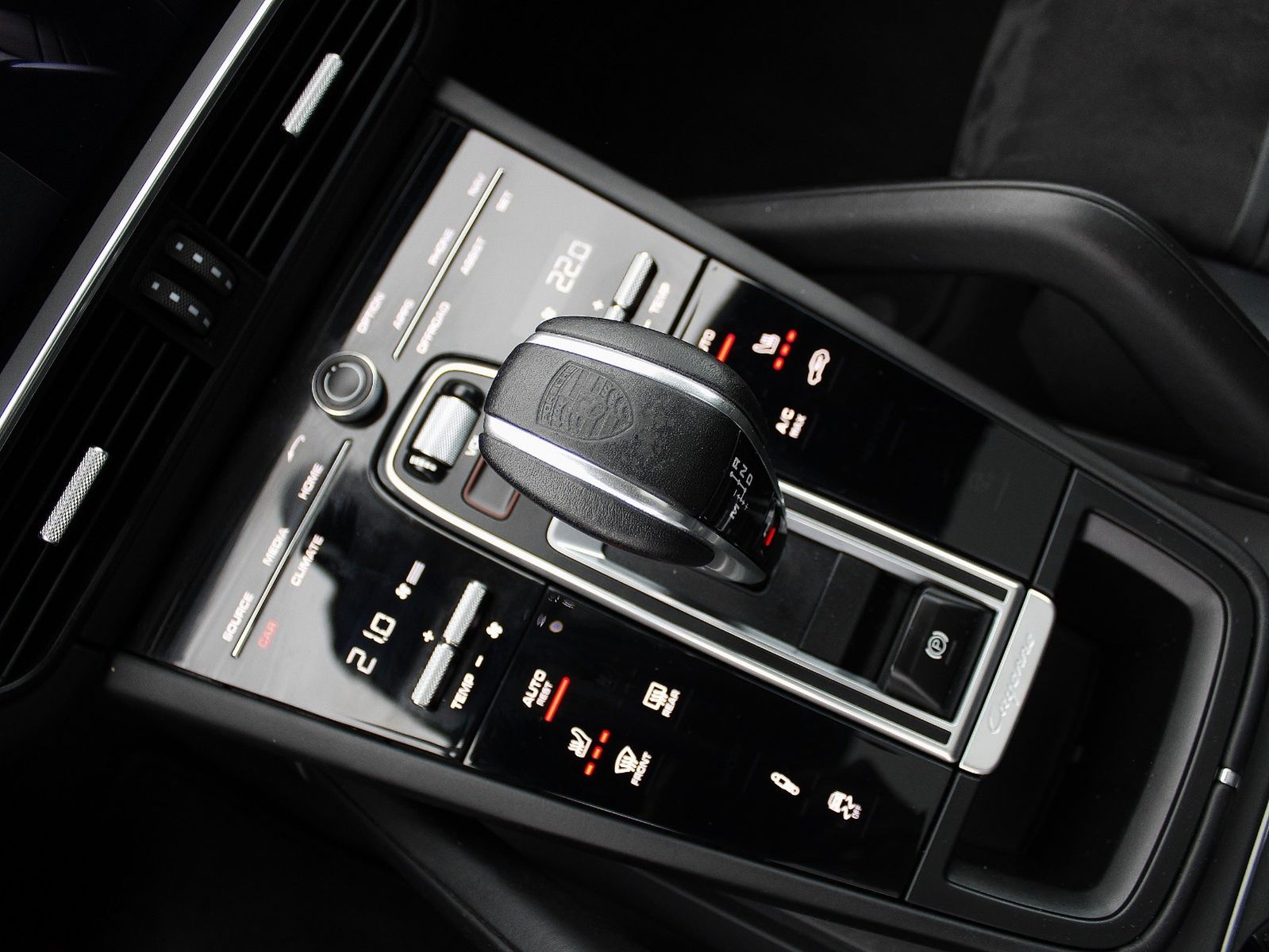 Porsche CAYENNE GTS COUPE MAX.VOLL *CARBON*NiGHT*PANO*22