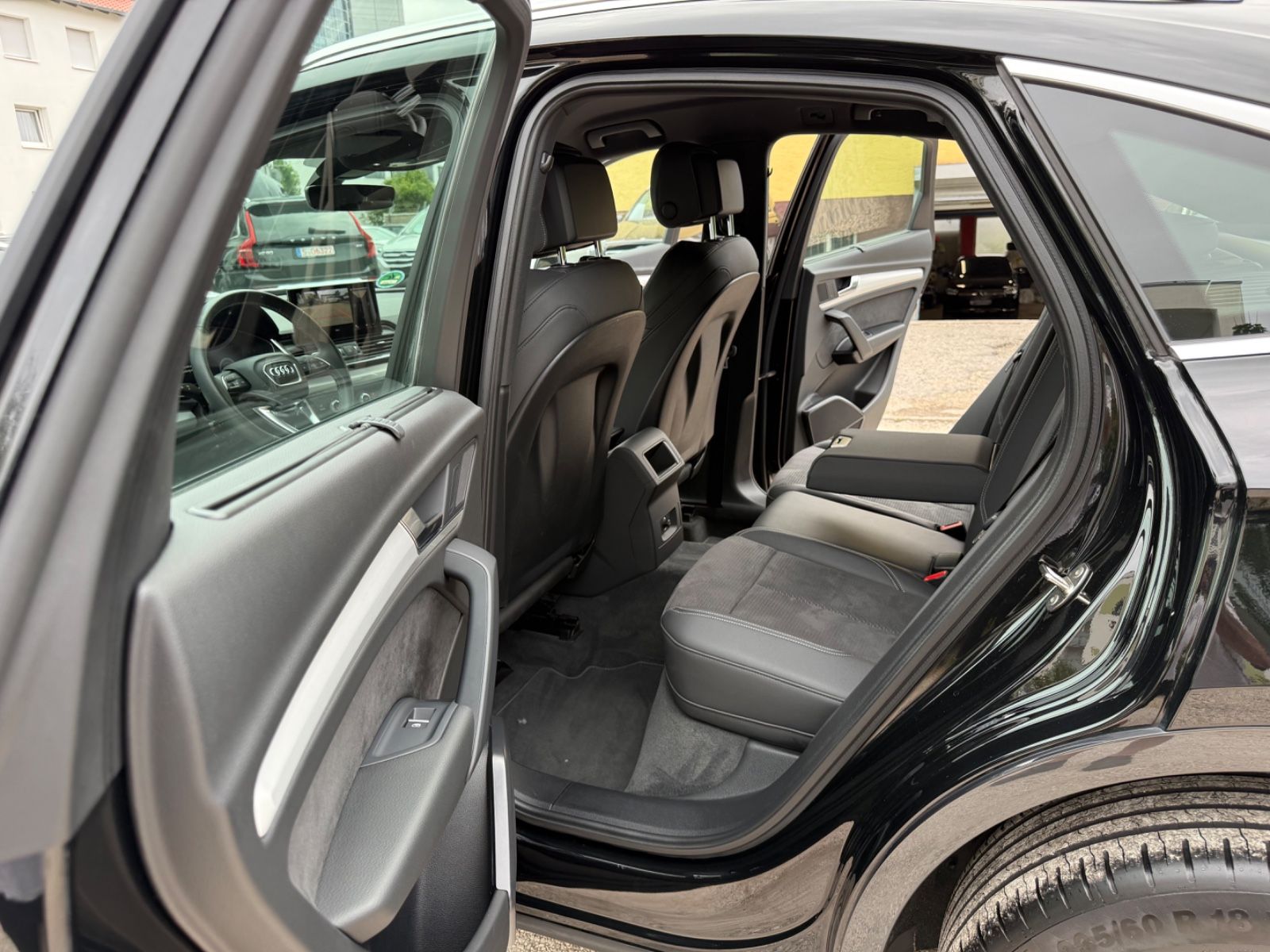 Audi Q5 Sportback 40 TDI S-Line - Samsaru's Car Outlet