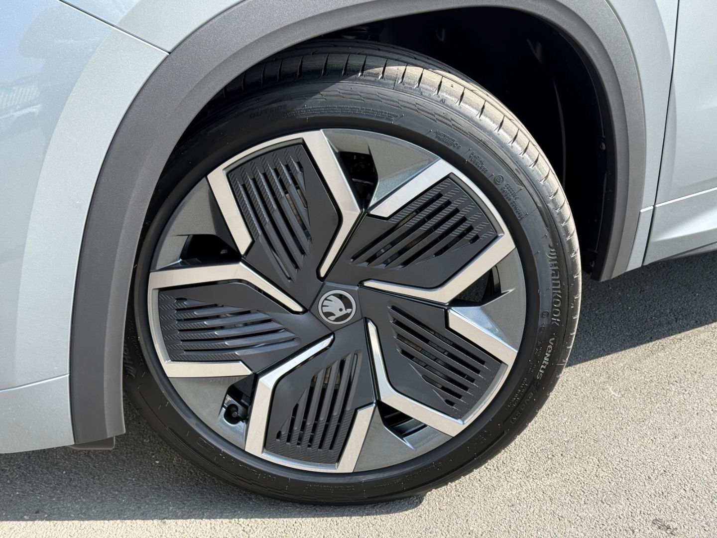 Skoda Kodiaq II 1.5 TSI iV DSG Sportline DCC AHK Matri