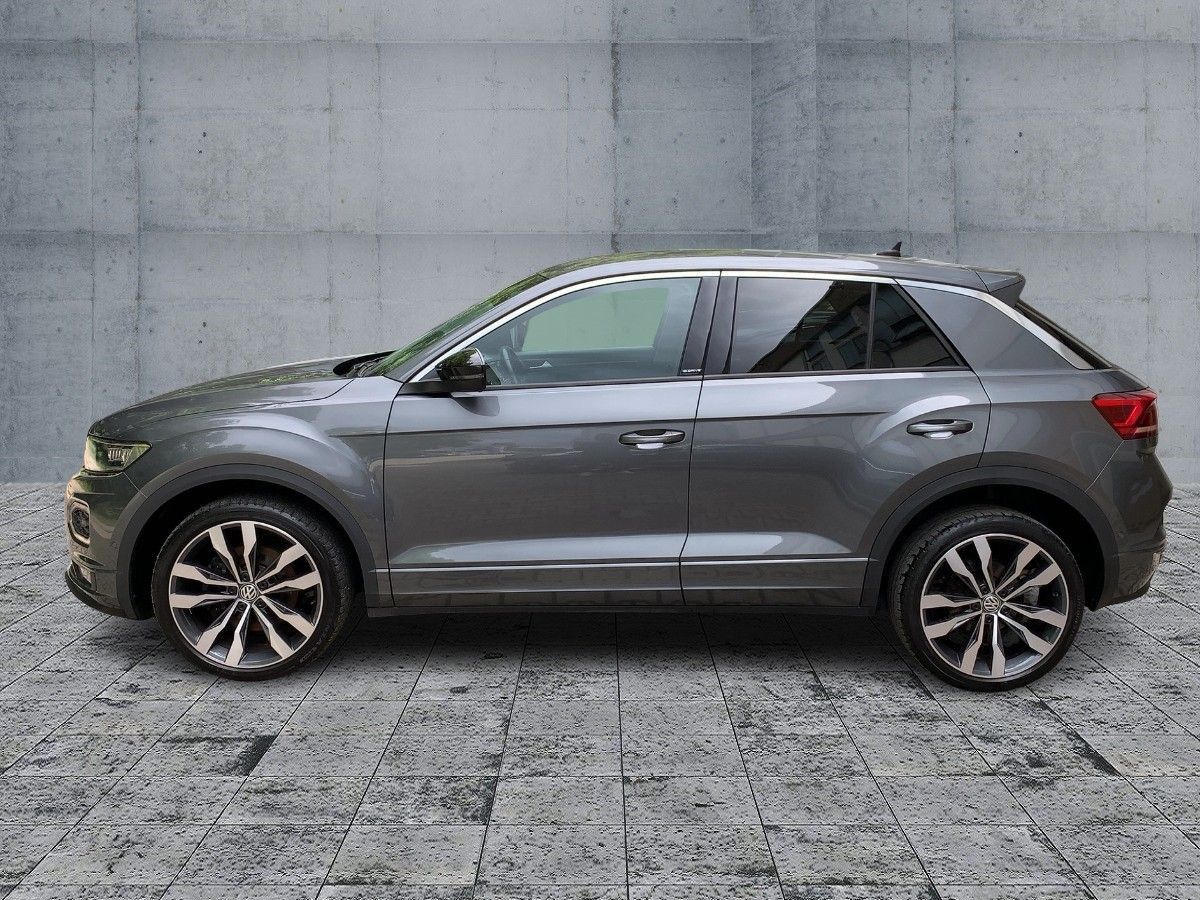 Volkswagen T-Roc 1.5 TSI DSG R-LINE - Samsaru's Car Outlet