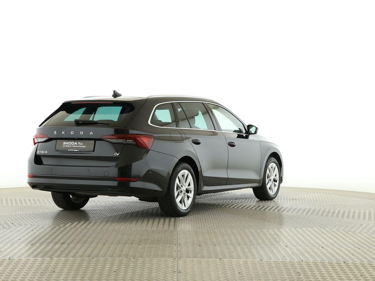 Skoda Octavia Combi Style iV - Samsaru's Car Outlet