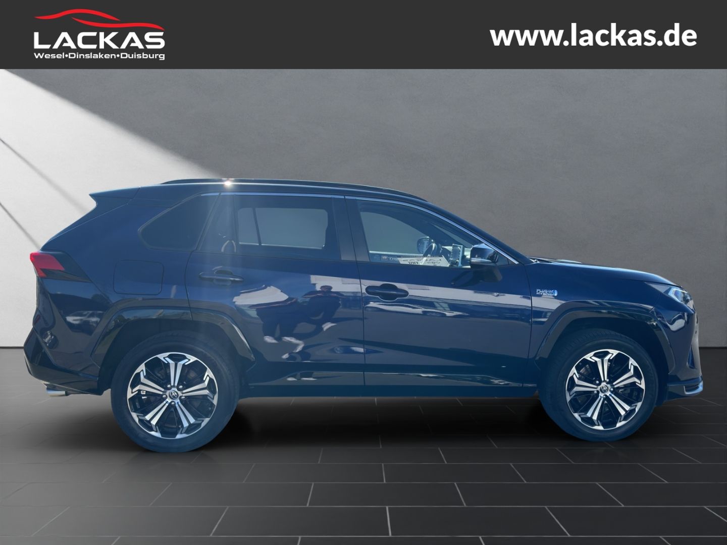 Toyota RAV 4 Plug-in Hybrid 4x4 - Samsaru's Car Outlet