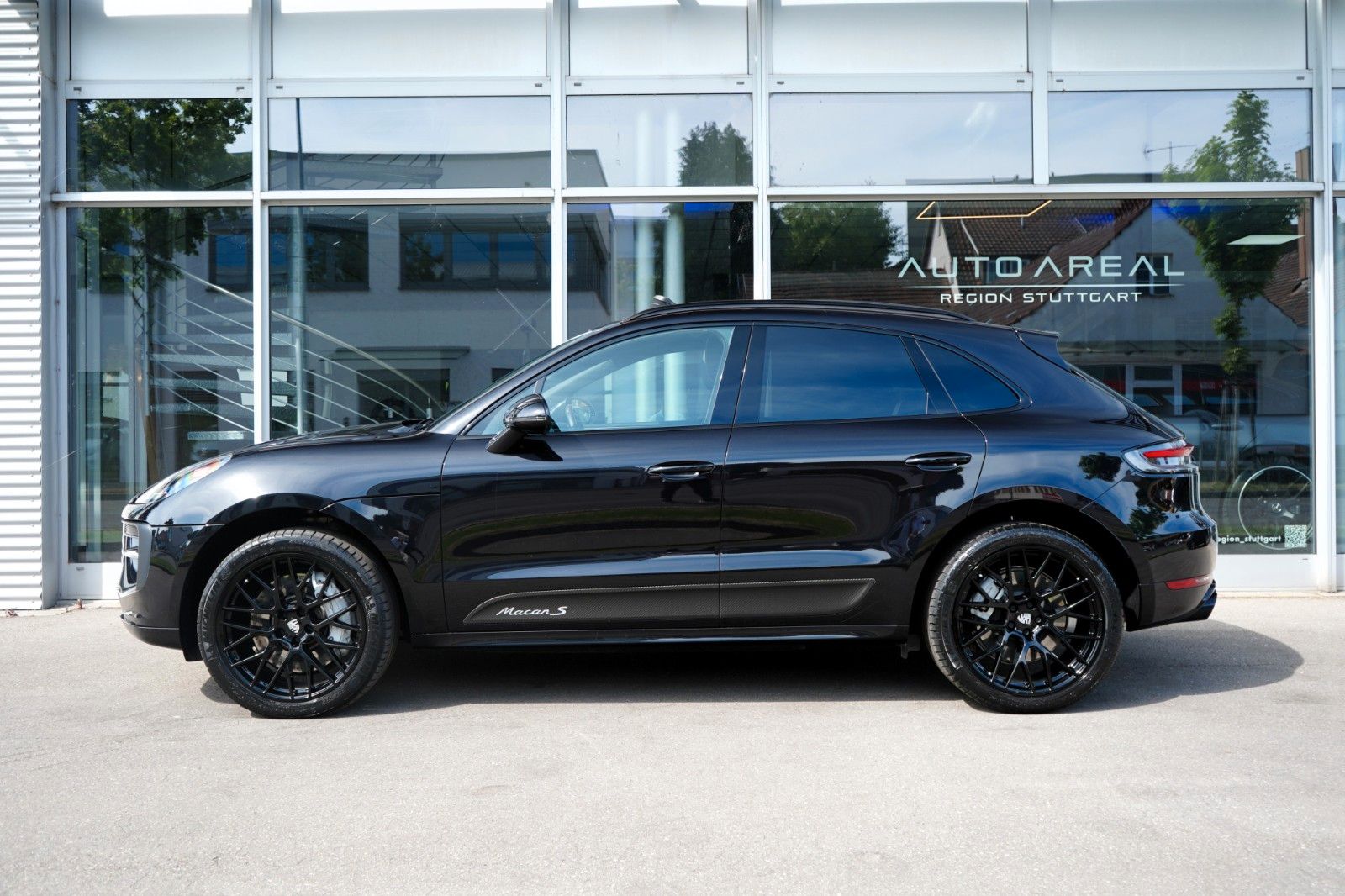 Porsche Macan S - Samsaru's Car Outlet