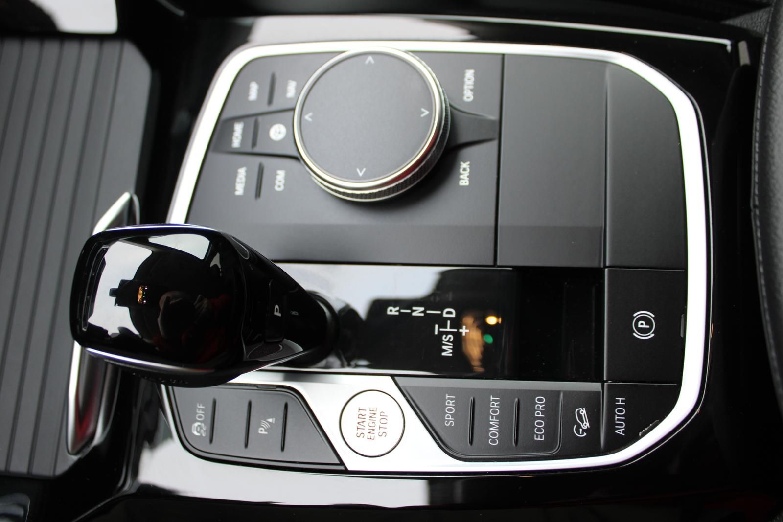 BMW X3 xDrive 20 i mild hybrid *LEDER*