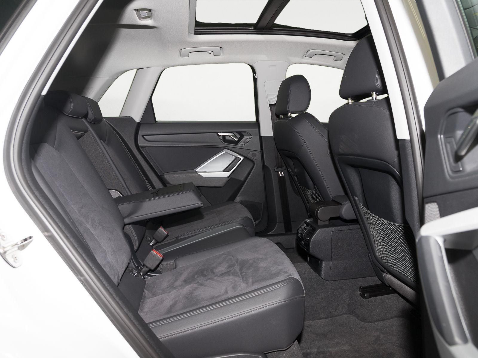 Audi Q3 40 TFSI Q S LINE - Samsaru's Car Outlet