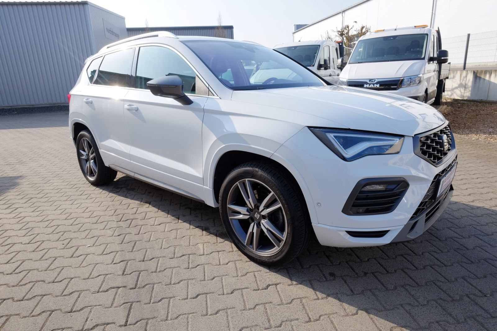 Seat Ateca FR 2.0 TDI DSG 4WD/Pano/Navi/AHK/Kam/ACC