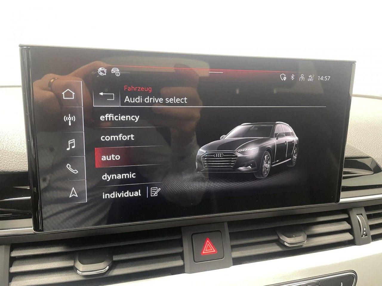 Audi A4 Avant 45 TFSI quattro S-line - Samsaru's Car Outlet