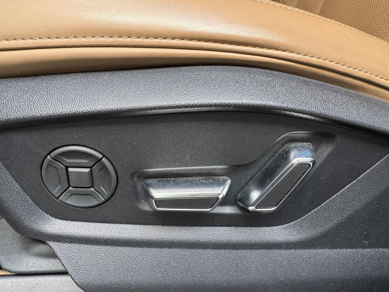 Audi Q7 55 TFSI e quattro Plug-In-Hybrid-AHK-Luftfede