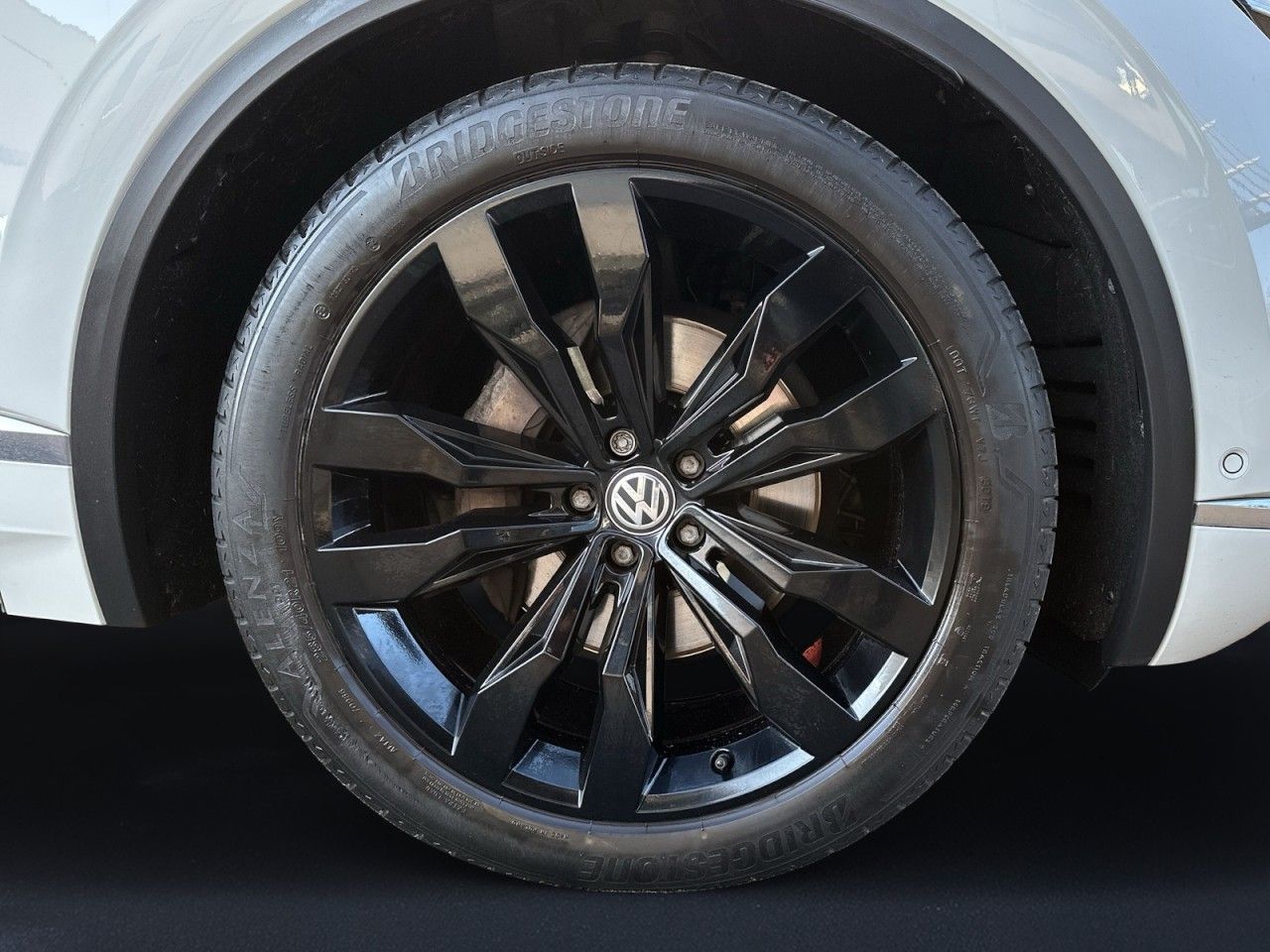 Volkswagen Touareg 3.0 V6 TDI Elegance 4Motion - Samsaru's Car Outlet