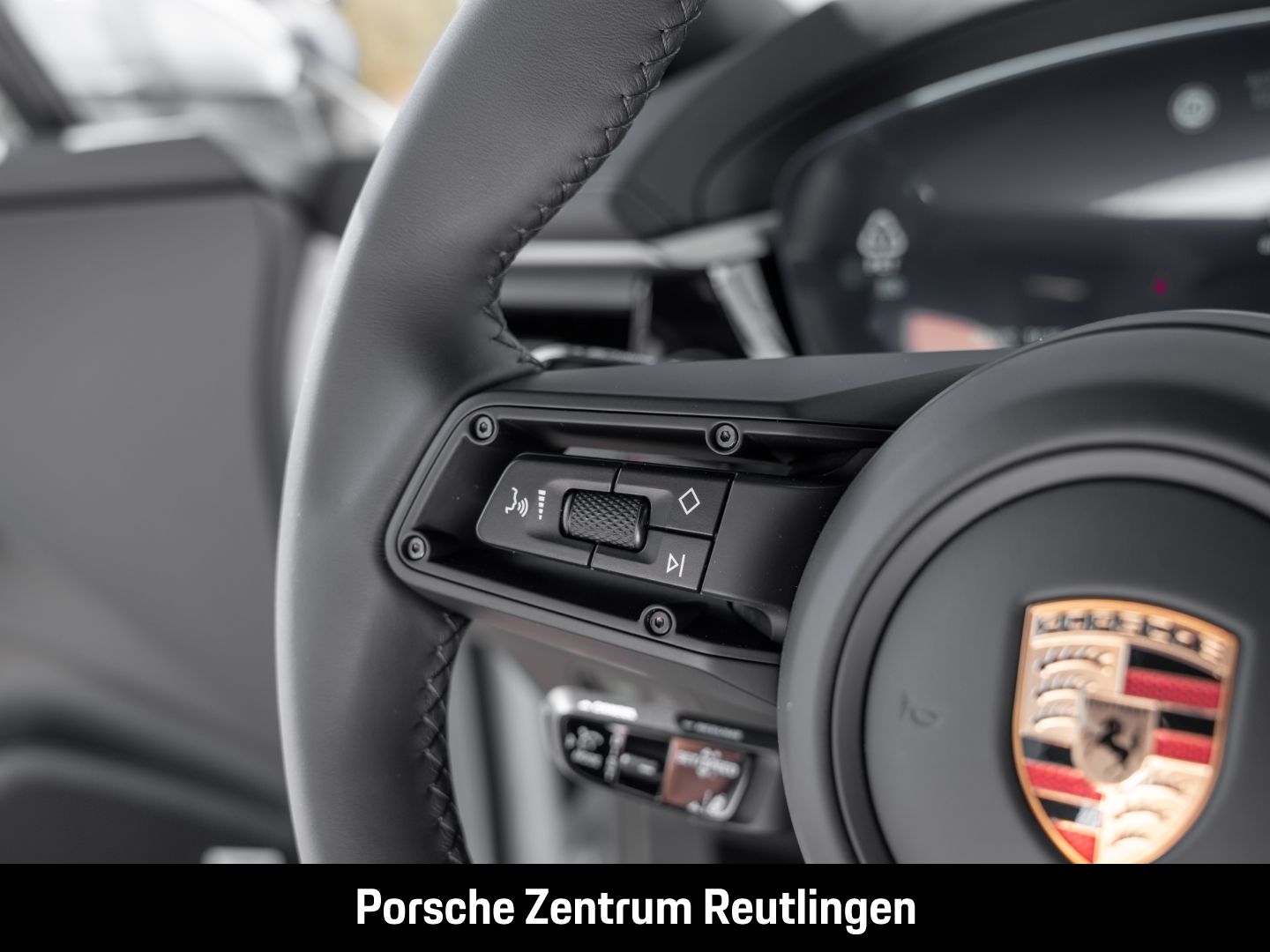 Porsche Macan 4 BOSE Luftfederung Panorama Surround-View