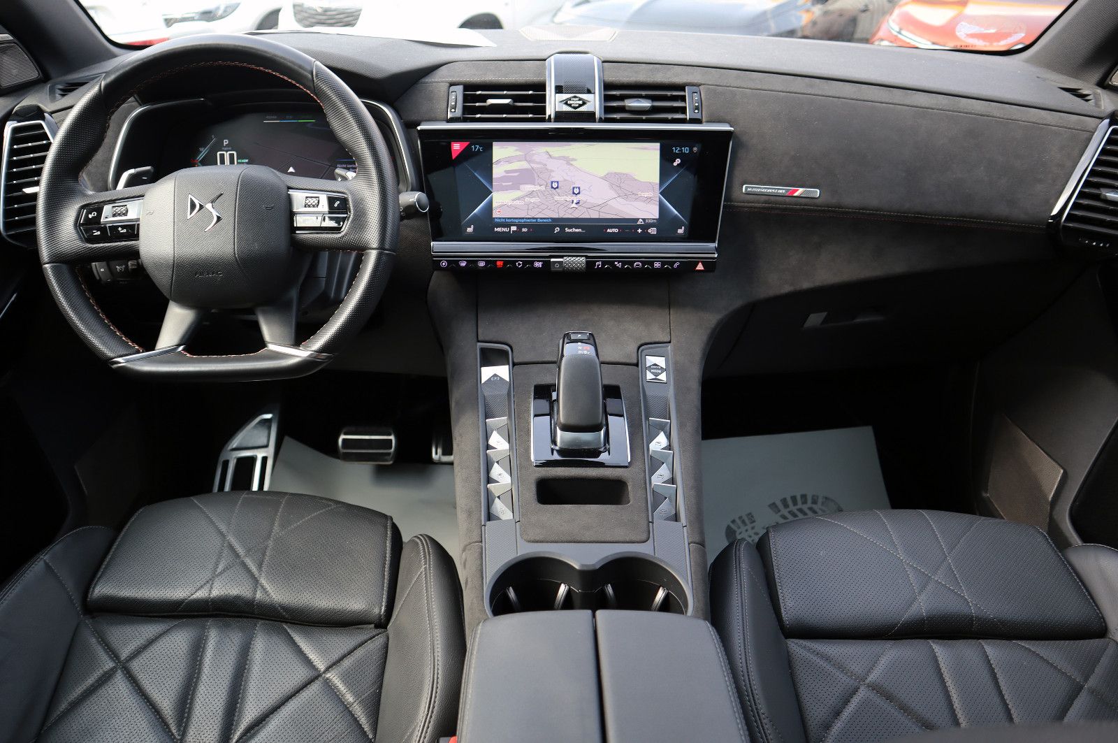 DS Automobiles DS7 E-Ten 4x4 Perf. Line*Rivoli*St.H*AHK*Pano*SH