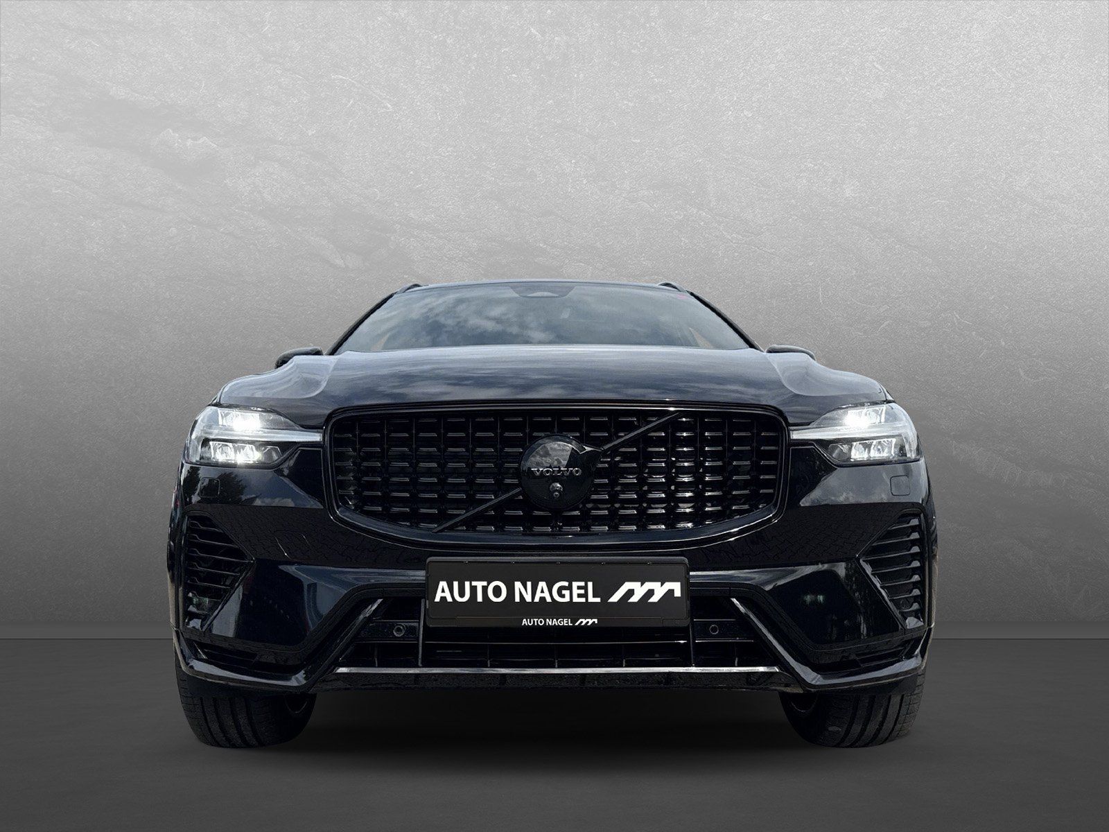 Volvo XC60 Black Edition Plus, T6 AWD Plug-in+ AHK