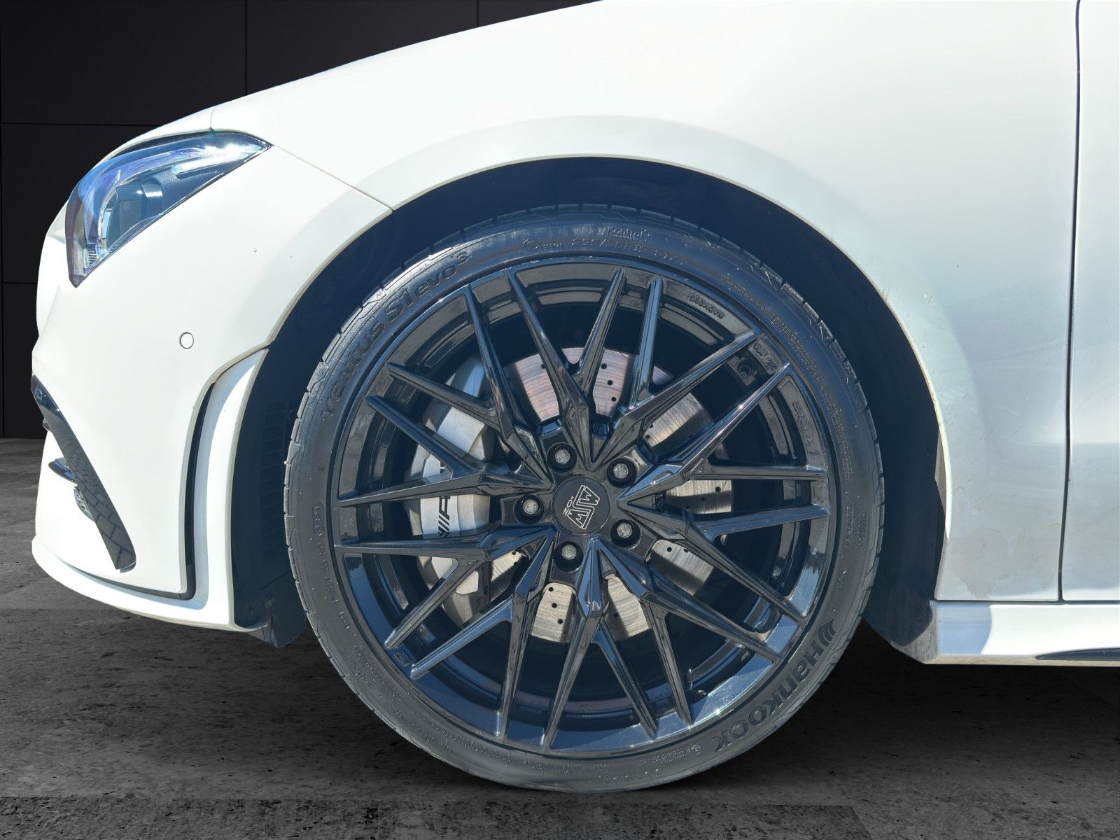 Mercedes-Benz CLA 35 AMG 4MATIC - Samsaru's Car Outlet