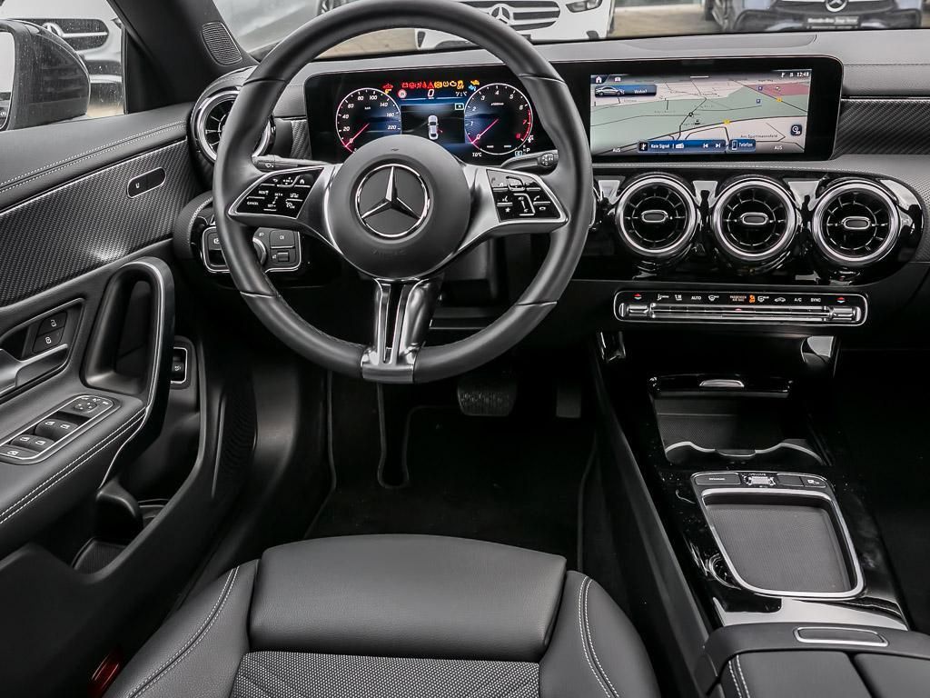Mercedes-Benz CLA 180 Progressive - Samsaru's Car Outlet
