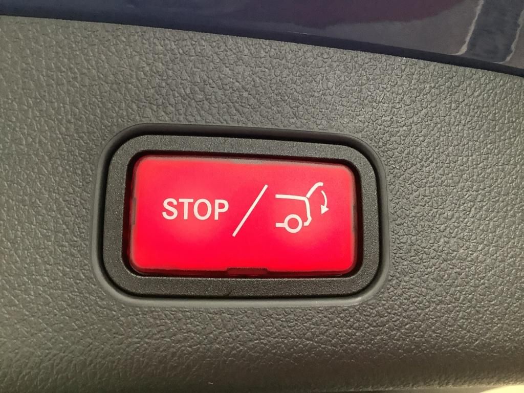 Mercedes-Benz GLC 220 d 4M AMG - Samsaru's Car Outlet