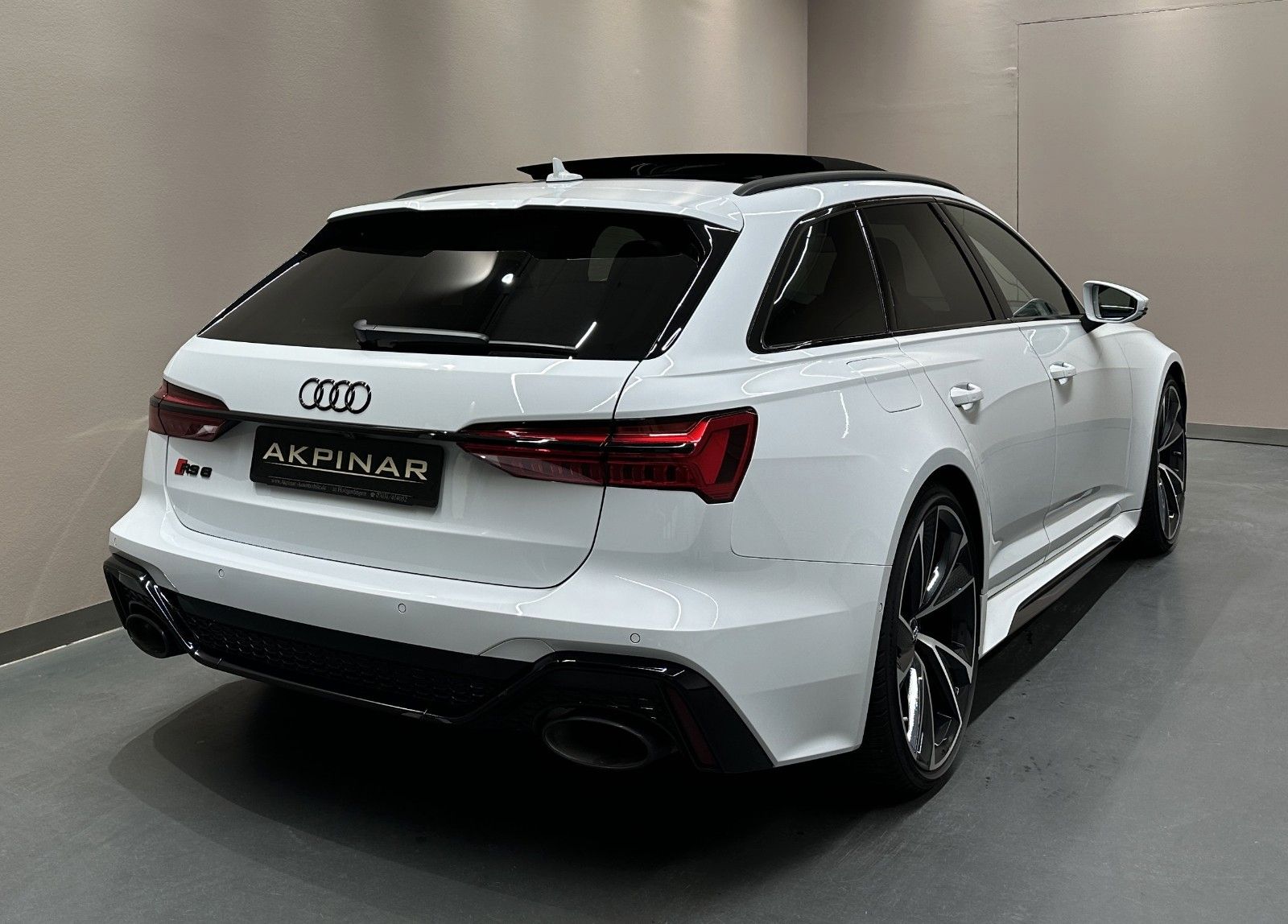 Audi RS6 Avant 4.0 TFSI quattro *1.HAND*KERAMIK*PANO*