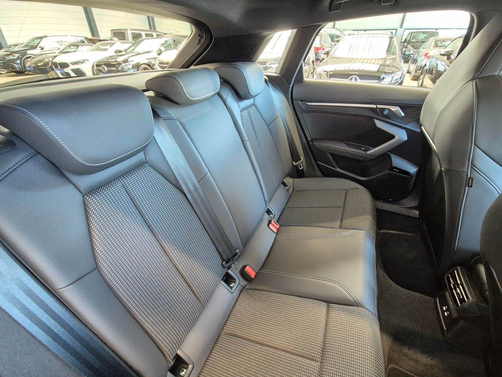 Audi A3 SPORTBACK 35 TDI S-LINE - Samsaru's Car Outlet