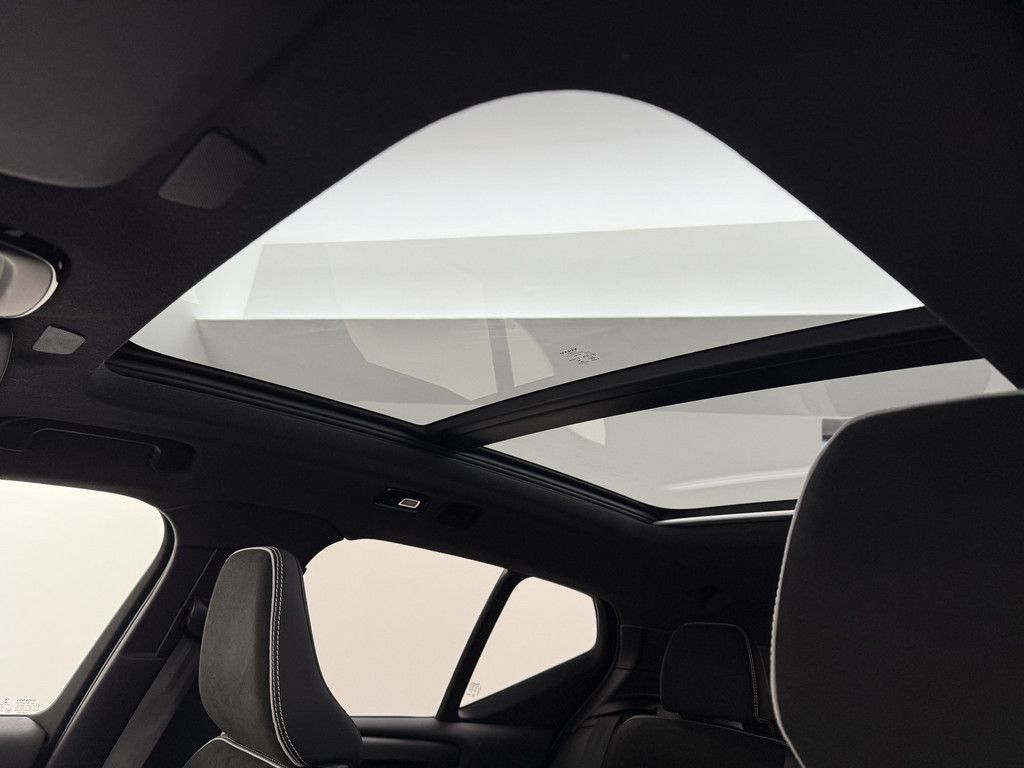 Volvo XC40 Ultimate AWD Recharge Pure Electric ACC LED