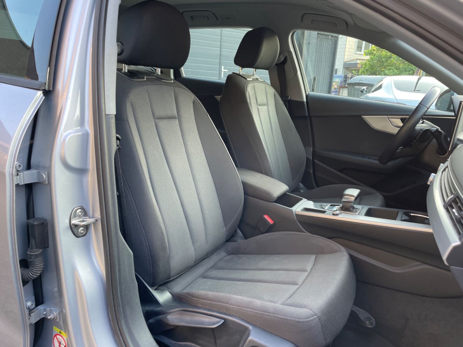 Audi A4 Avant 35 TDI basis - Samsaru's Car Outlet
