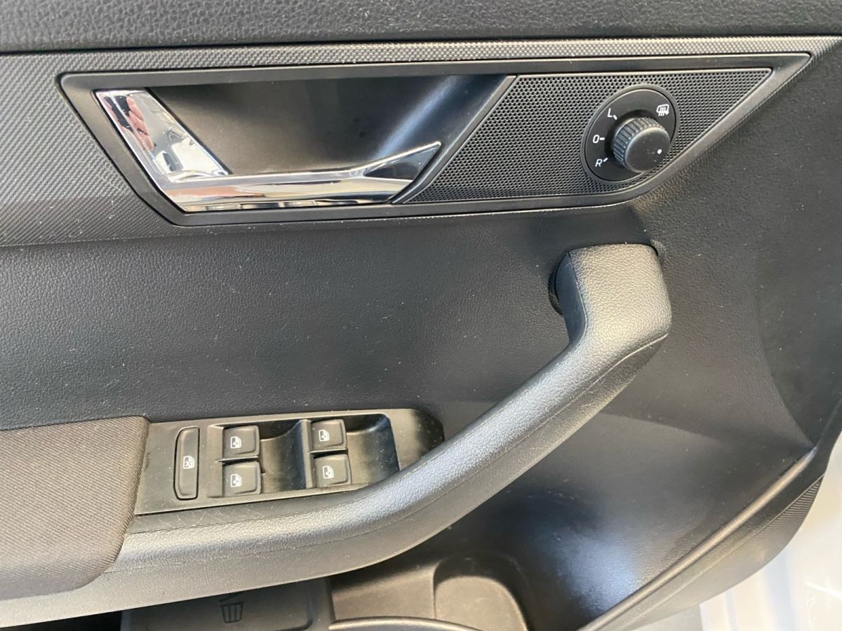 Skoda Fabia Combi 1.0 TSI DSG - Samsaru's Car Outlet