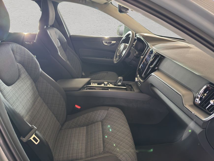 Volvo XC60 B5 B AWD Core