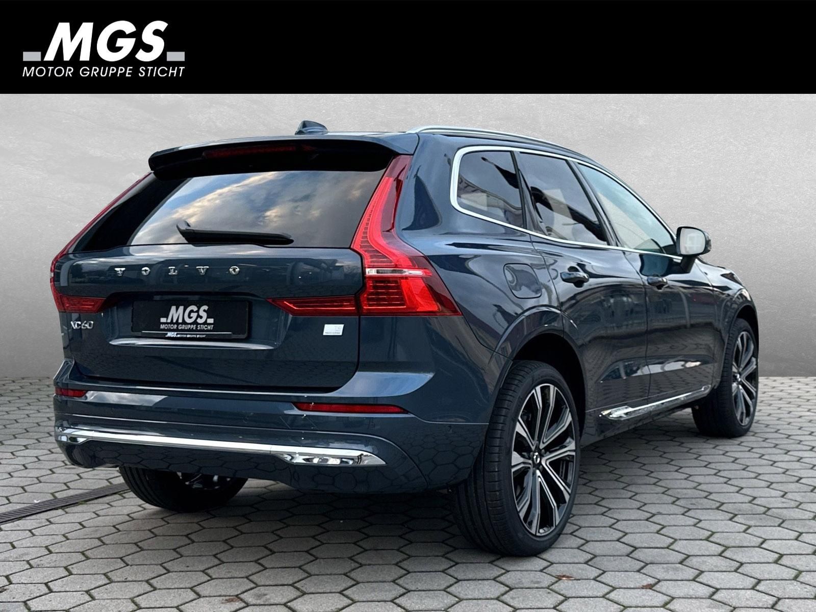 Volvo XC60 Ultimate Bright T8 Plug-In Hybrid - Samsaru's Car Outlet