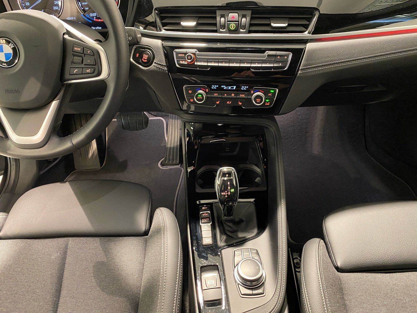 BMW X1 xDrive18d Sport Line - Samsaru's Car Outlet