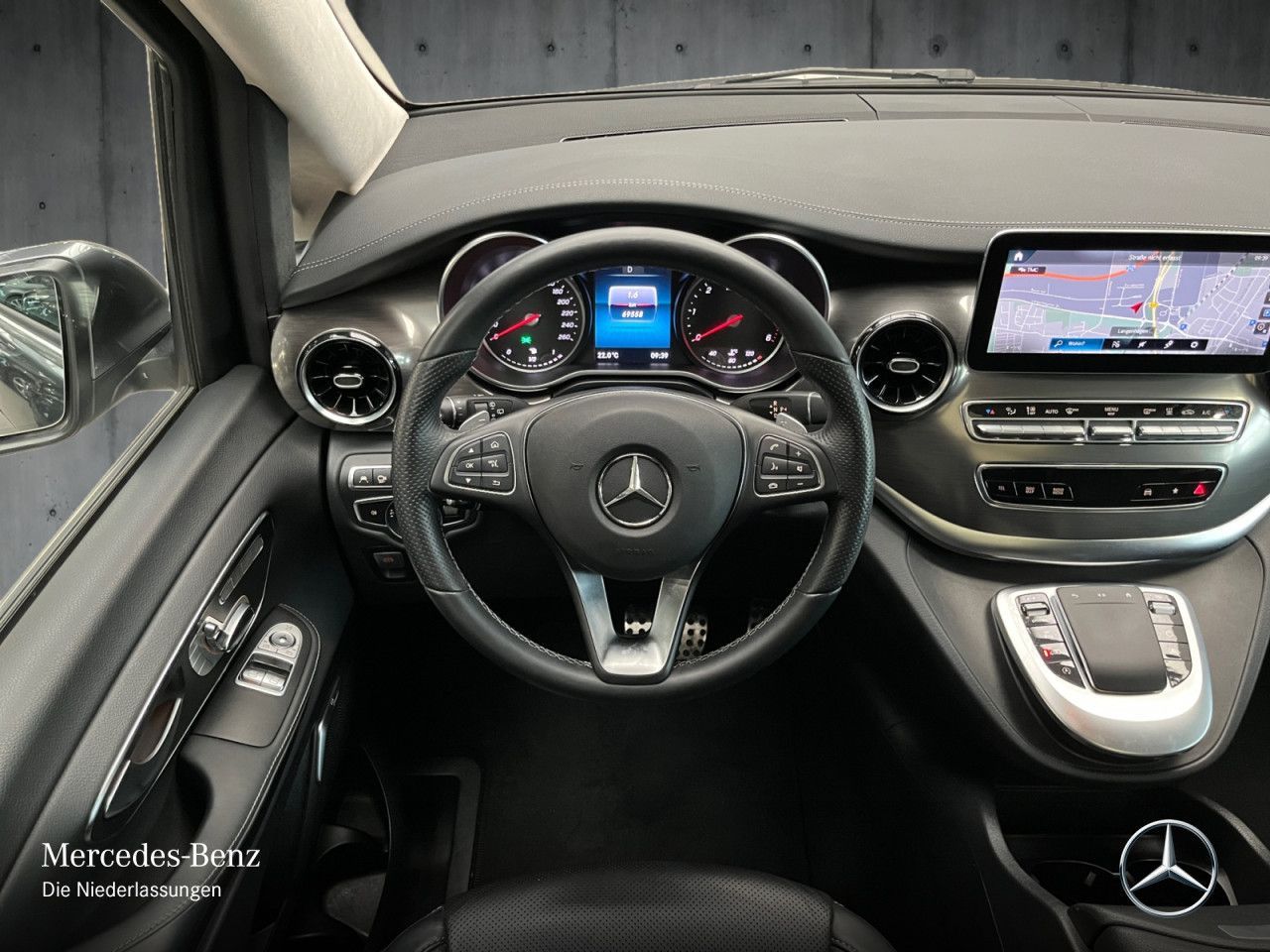 Mercedes-Benz V 300 d EXCLUSIVE EDITION - Samsaru's Car Outlet