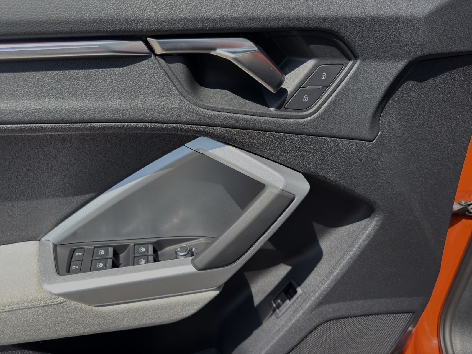 Audi Q3 40 TFSI Q ADVANCED - Samsaru's Car Outlet