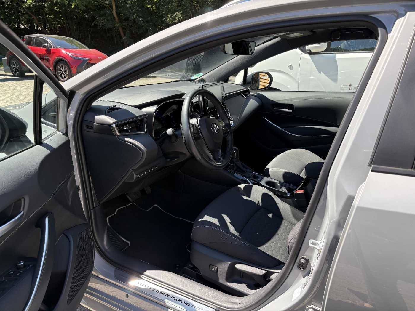 Toyota Corolla Touring Sports Hybrid - Samsaru's Car Outlet
