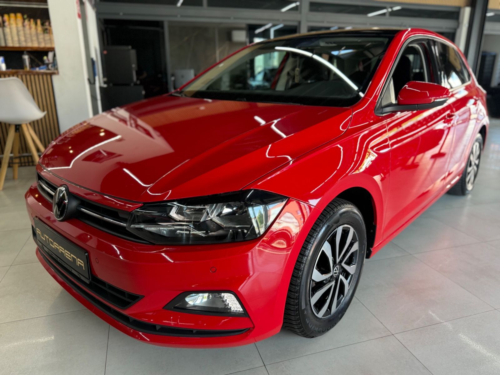 Volkswagen Polo 1.0 TSI Comfortline - Samsaru's Car Outlet