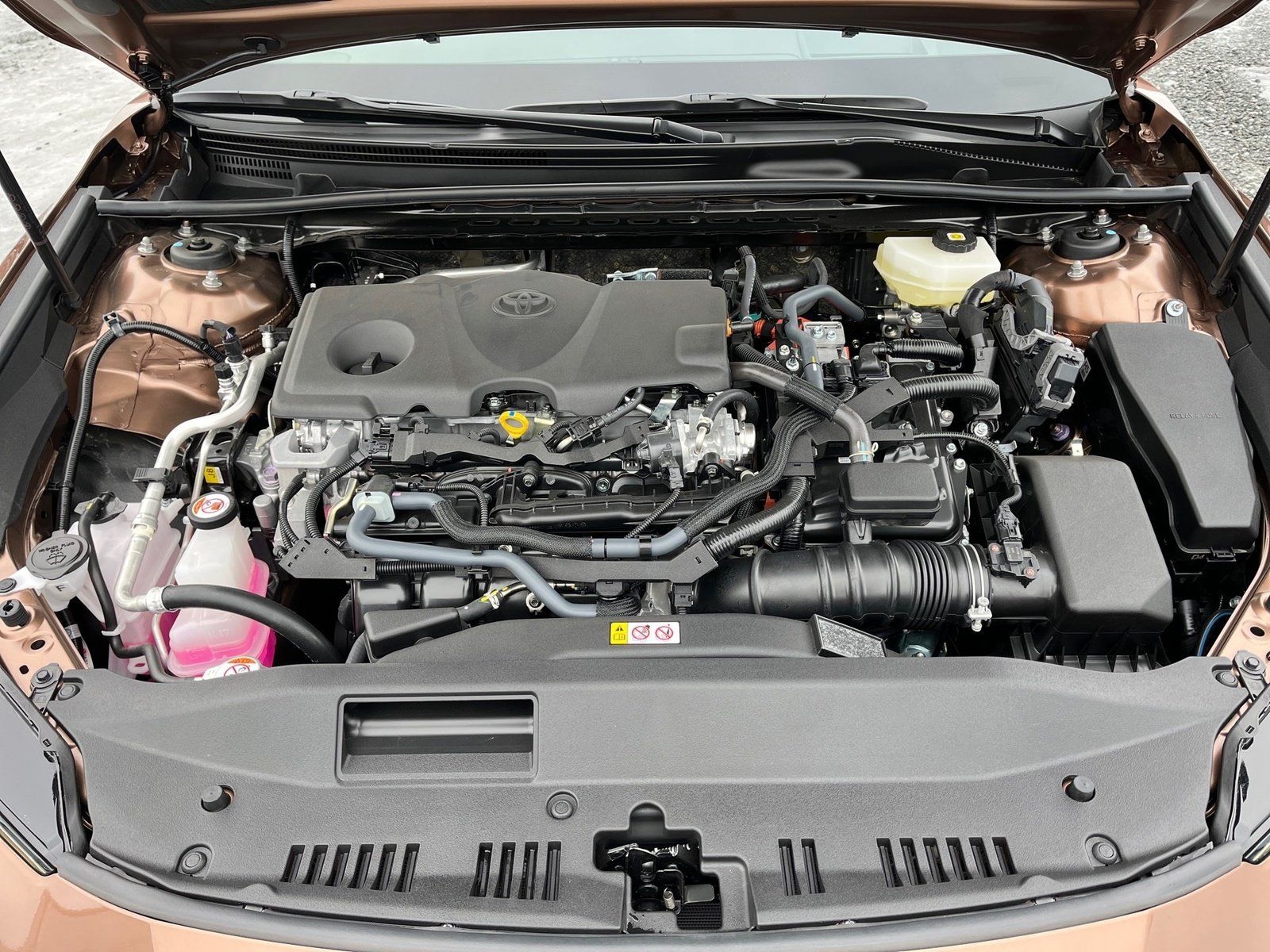 Toyota Camry 2.5 Hybrid Executive Navi+Kamera+LED+Winte