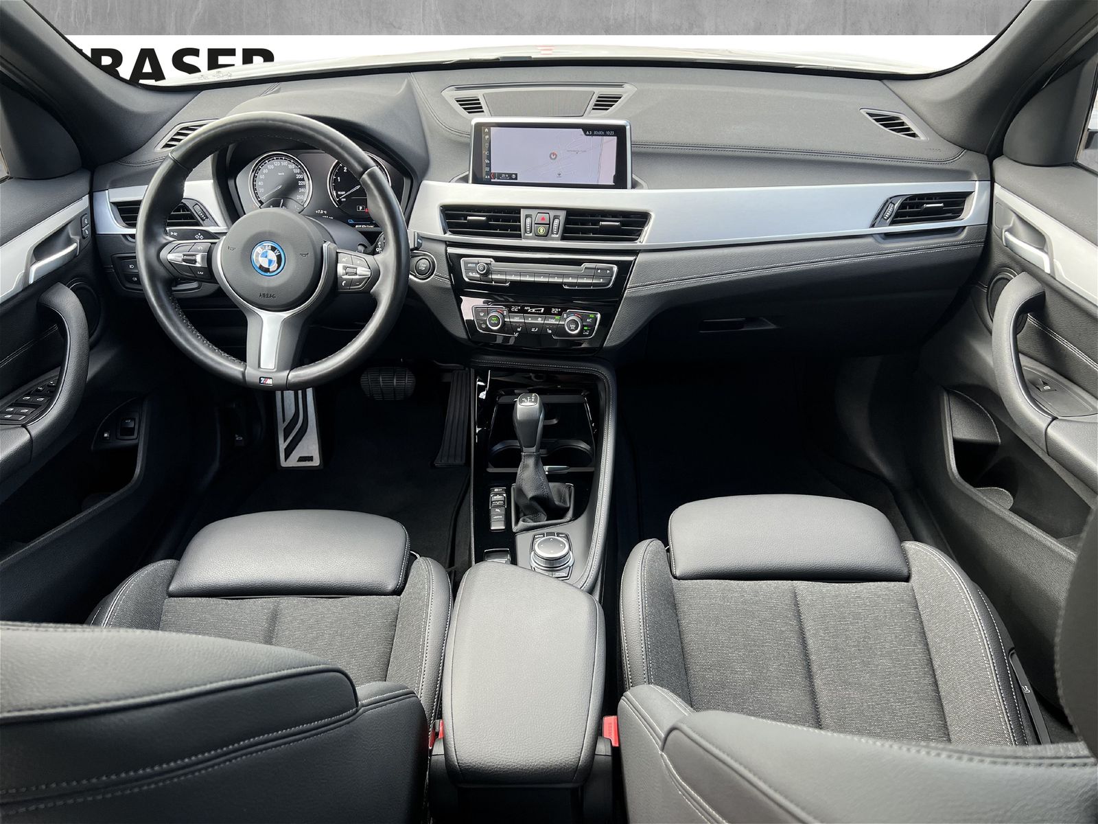 BMW X1 xDrive25e M Sportpaket - Samsaru's Car Outlet