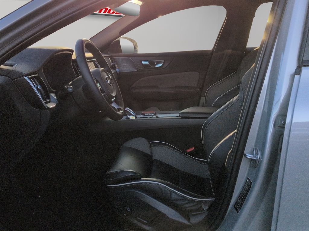 Volvo S60 B5 B AWD Ultimate Dark+360+Pano+Standheiz+