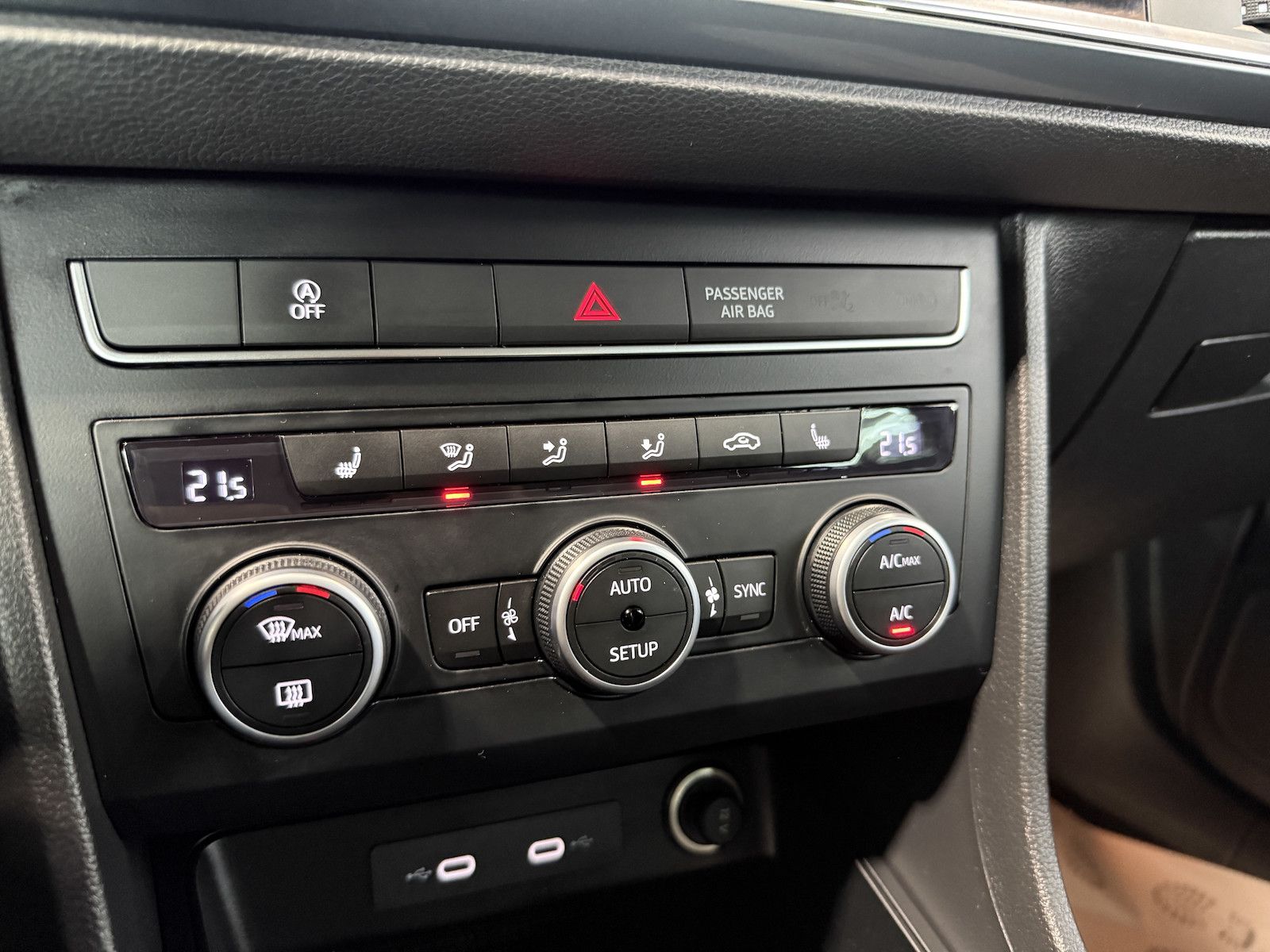 Seat Ateca 2,0 TDI DSG Navi*LED*Kam*Virtual*AHK*Beats