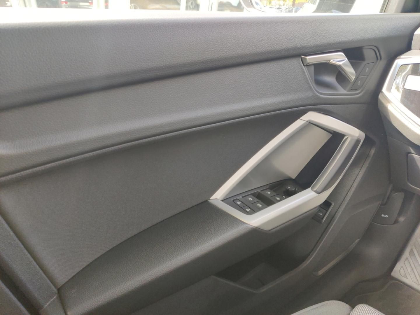 Audi Q3 S line 40 TDI S Line - Samsaru's Car Outlet