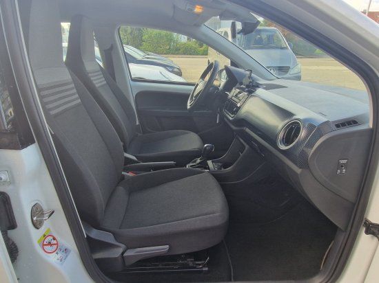 Volkswagen e-up! - Samsaru's Car Outlet