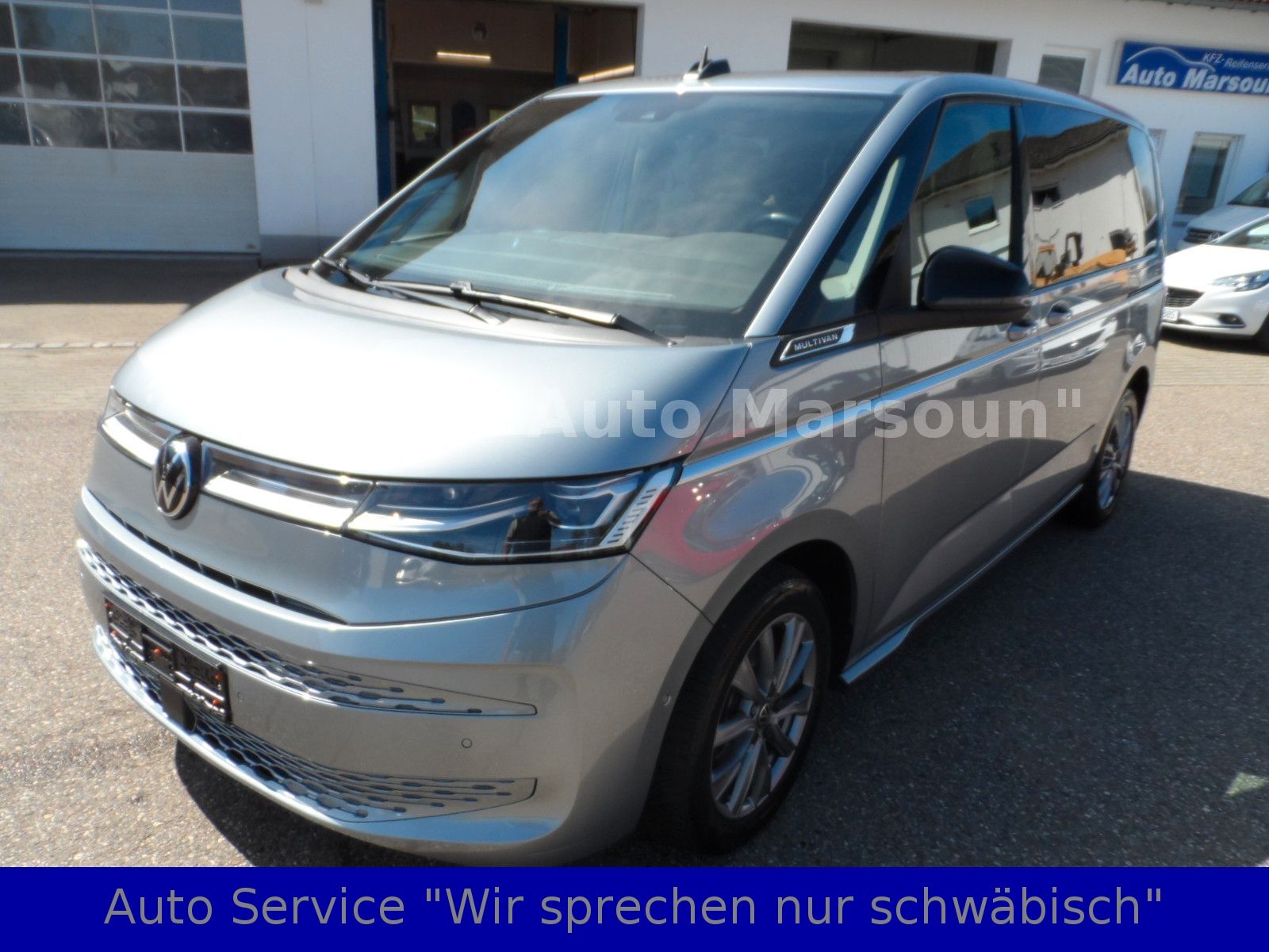 Volkswagen T7 Multivan Style - Samsaru's Car Outlet